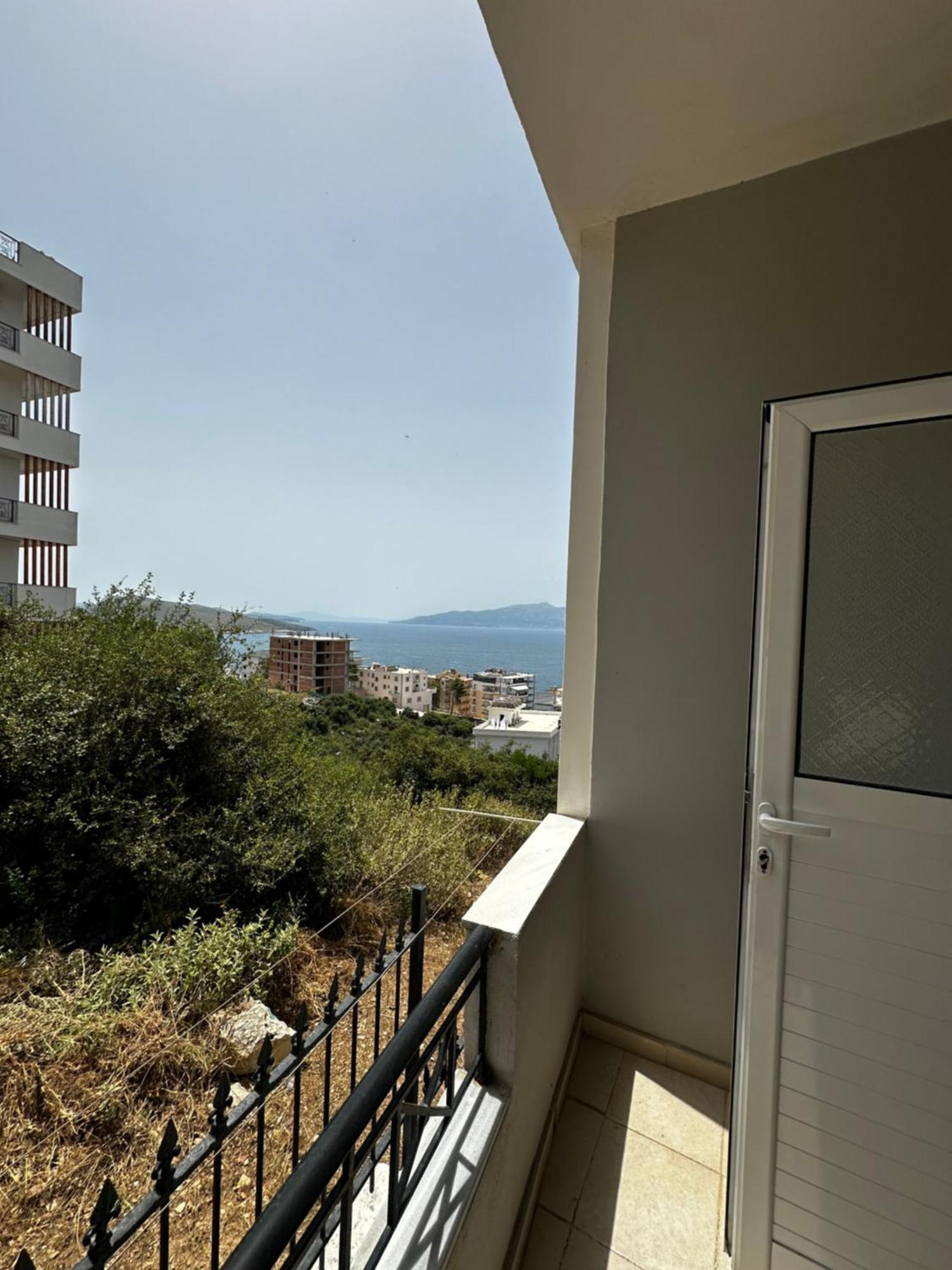 Ylli'S Apartments Sarandë Exteriör bild